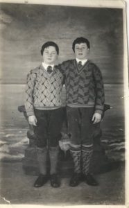 Harry (L) en Philip (Flip) Bloemendal, eind jaren twintig
