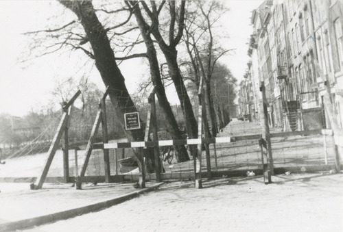 Judengracht, Joodsche Gracht, afgesloten van de omgeving. 